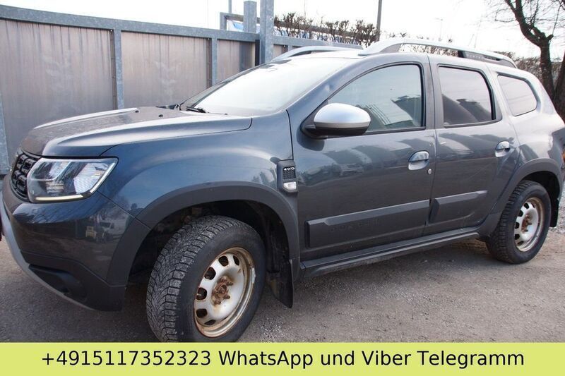 Grau Gebraucht 2018 Dacia Duster Prestige SUV | 11.304 € (Teuer) - Bild 1/4