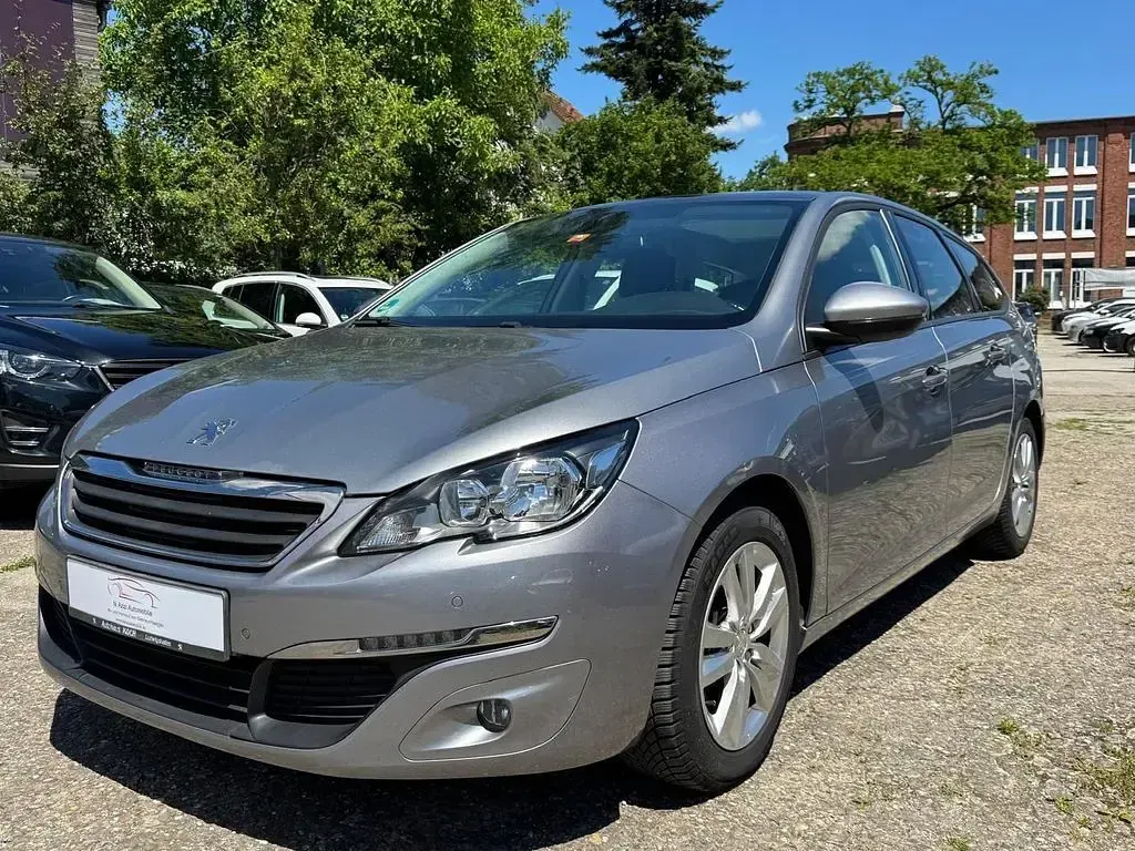 Gebraucht Peugeot 308 SW Active 131 PS (96 kW) 2016 Grau Kombi