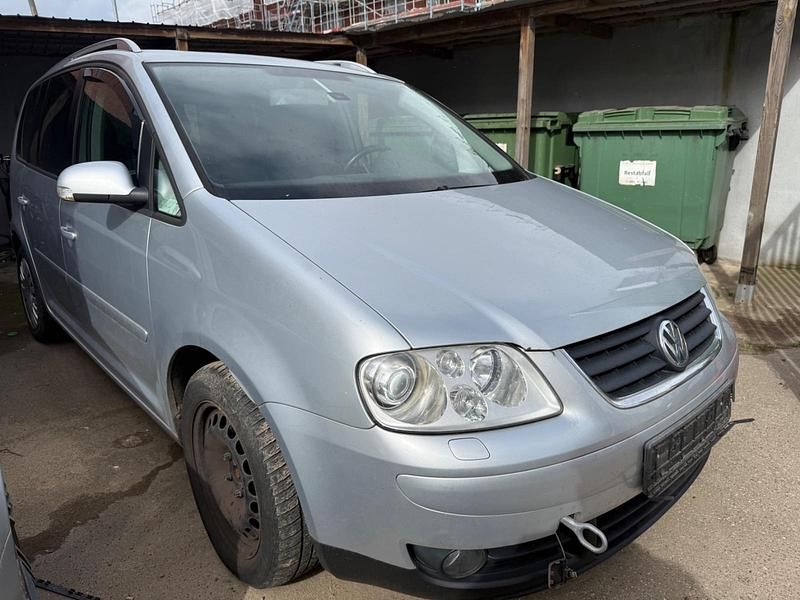 Gebraucht VW Touran 105 PS (77 kW) 2006 Silber Van / Kleinbus