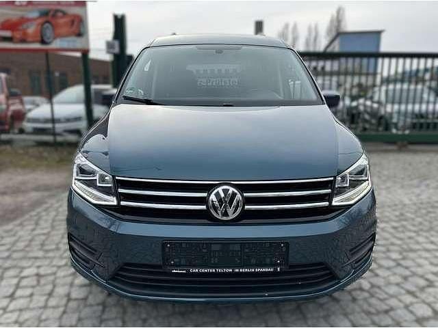 Gebraucht VW Caddy Comfortline 131 PS (96 kW) 2019 Bambusgarden green Van / Kleinbus