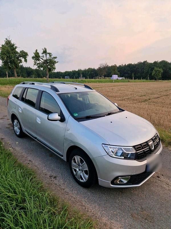 Gebraucht Dacia Logan 90 PS (66 kW) 2017 Silber Kombi