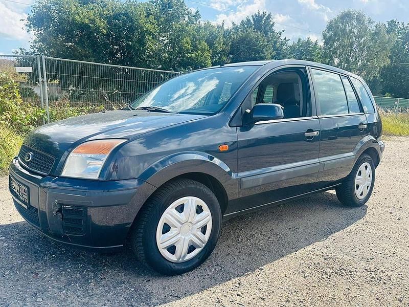 Grau Gebraucht 2006 Ford Fusion Ambiente Limousine | 1.399 € (Fairer Preis) - Bild 1/4