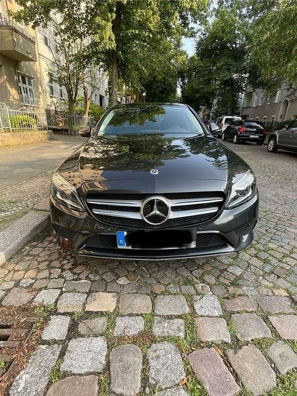 Grau Gebraucht 2021 Mercedes C220 Avantgarde Limousine | 28.500 € (Superpreis) - Bild 1/4