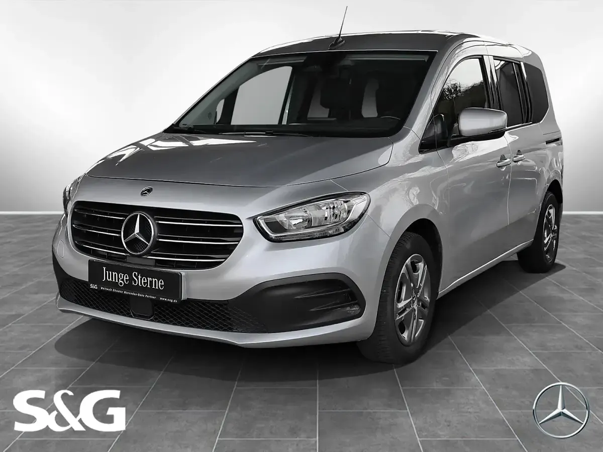 Gebraucht Mercedes T180 116 PS (85 kW) 2022 Van / Kleinbus