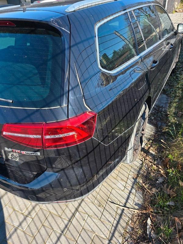 Gebraucht VW Passat 239 PS (175 kW) 2017 Schwarz Kombi