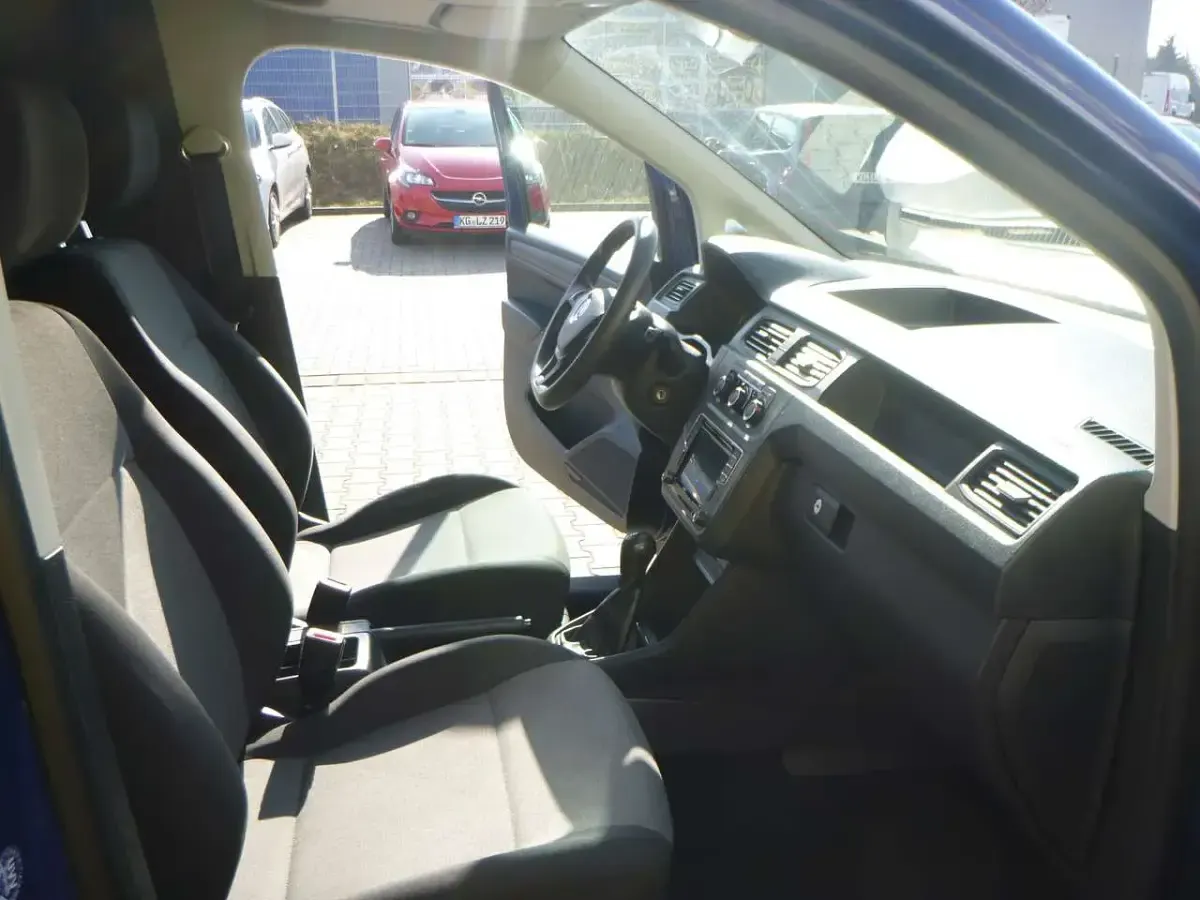 Gebraucht VW Caddy Maxi 102 PS (75 kW) 2020 Blau Van / Kleinbus