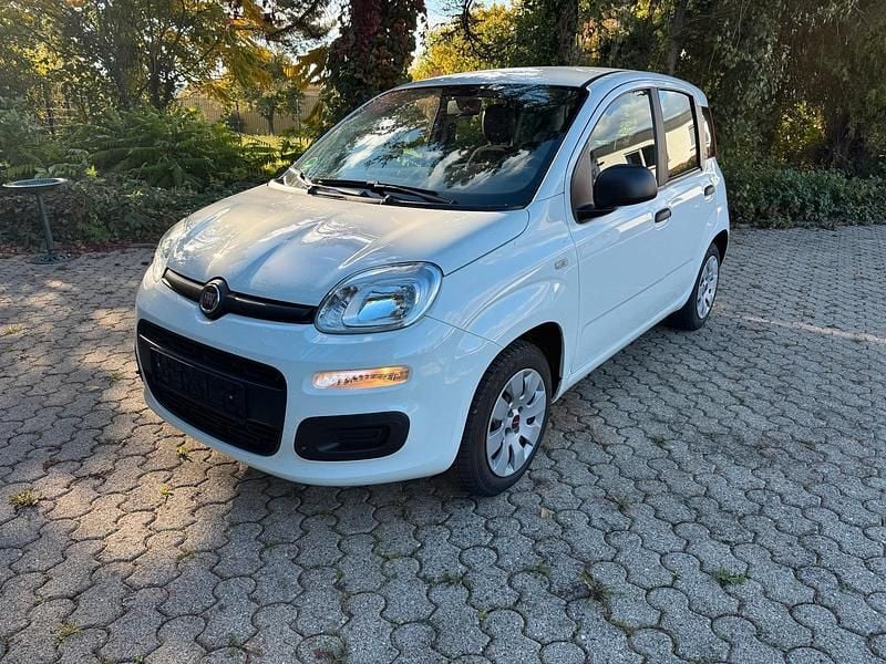 Weiß Gebraucht 2016 Fiat Panda Kleinwagen | 6.900 € (Fairer Preis) - Bild 1/4