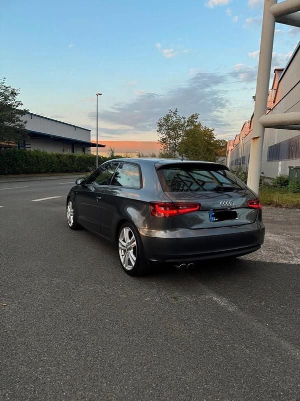 Gebraucht Audi A3 S-Line 180 PS (132 kW) 2013 Grau Kleinwagen