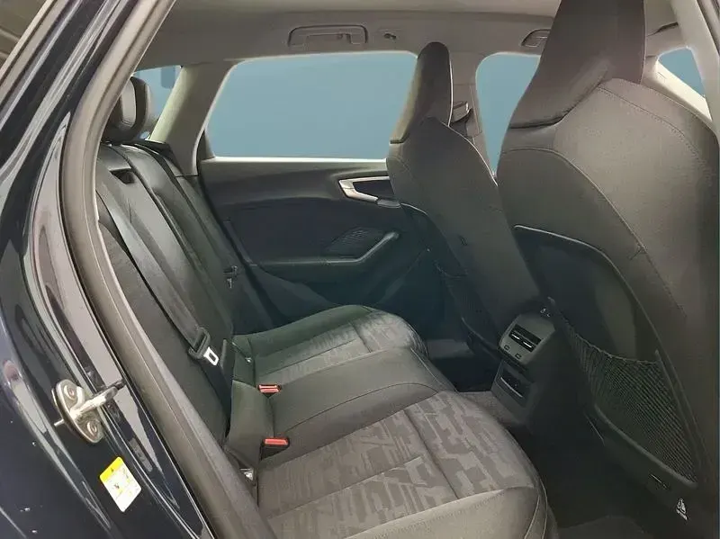 Gebraucht Audi A5 204 PS (150 kW) 2025 Blau Kombi