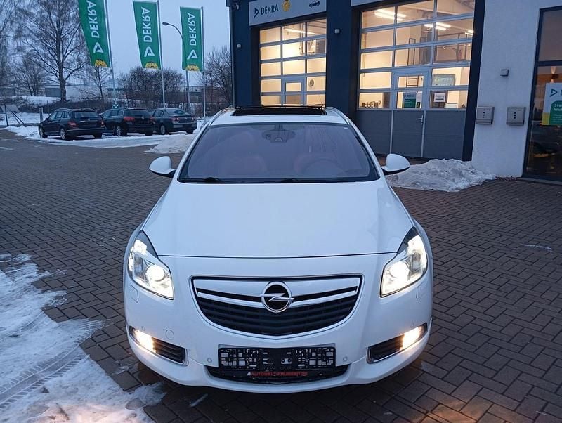 Gebraucht Opel Insignia OPC 194 PS (142 kW) 2013 Weiß Kombi