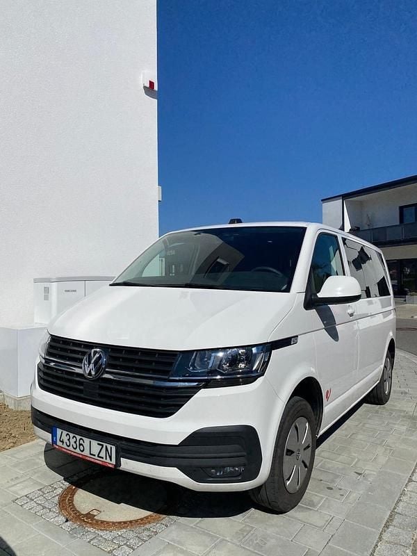 Weiß Gebraucht 2022 VW T6.1 Van | 31.900 € - Bild 1/4