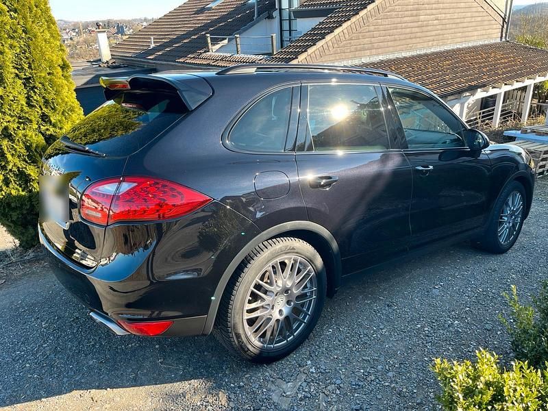 Gebraucht Porsche Cayenne 245 PS (180 kW) 2013 Schwarz SUV