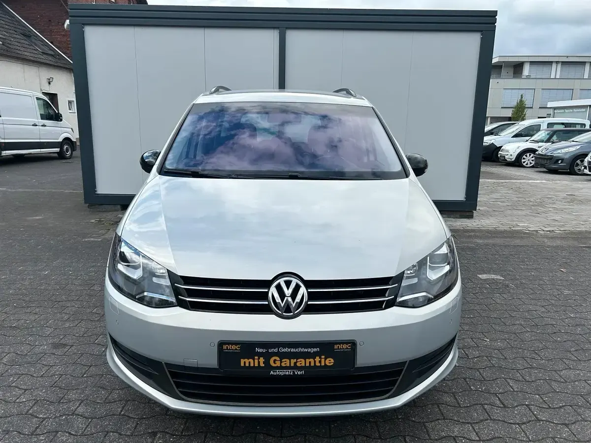 Gebraucht VW Sharan Match 140 PS (102 kW) 2012 Silber Van / Kleinbus