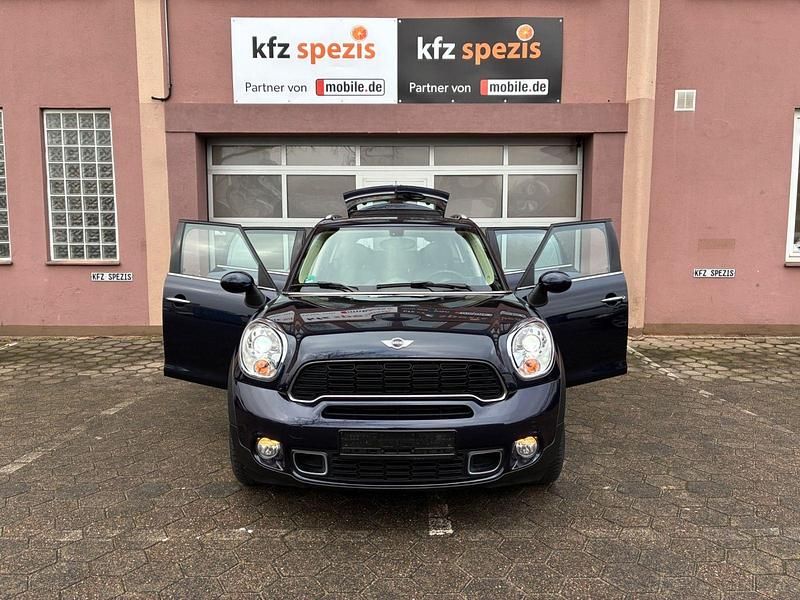 Blau Gebraucht 2011 Mini Countryman SUV | 11.670 € (Etwas zu teuer) - Bild 1/4