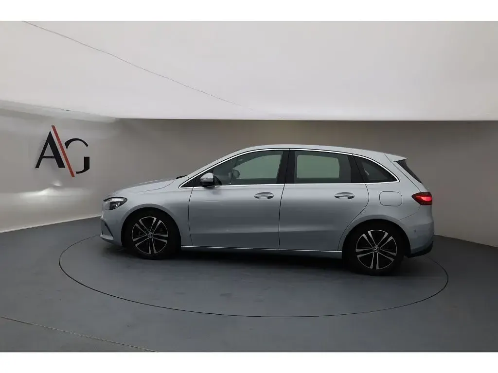Gebraucht Mercedes B180 Progressive 116 PS (85 kW) 2025 Hightechsilber metallic Kleinwagen
