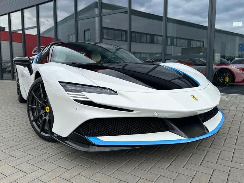 Gebraucht Ferrari SF90 2022 Weiß