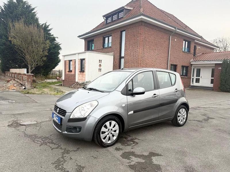 Grau Gebraucht 2009 Suzuki Splash Comfort Kleinwagen | 2.750 € (Fairer Preis) - Bild 1/4