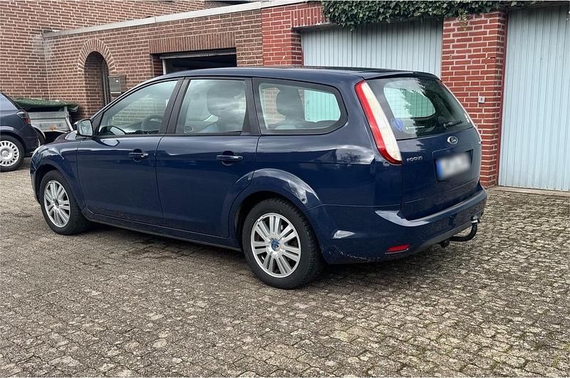 Gebraucht Ford Focus 109 PS (80 kW) 2009 Blau Kombi