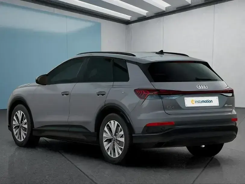 Second-hand Audi Q4 e-tron 210 kW (286 CP) 2025 Gri SUV