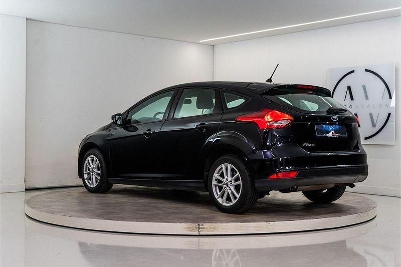 Gebraucht Ford Focus Titanium 126 PS (92 kW) 2018 Schwarz Limousine