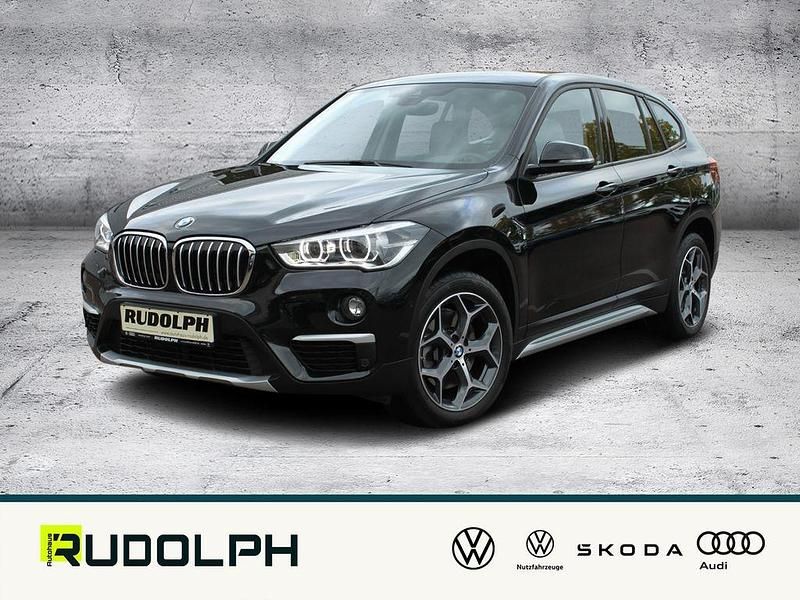 Schwarz Gebraucht 2017 BMW X1 xLine SUV | 23.930 € (Fairer Preis) - Bild 1/4