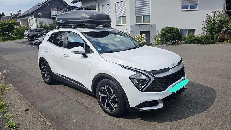 Weiß Gebraucht 2022 Kia Sportage 4 SUV | 26.500 € (Fairer Preis) - Bild 1/4