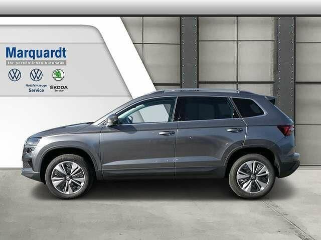 Gebraucht Skoda Karoq Style 150 PS (110 kW) 2023 Graphite grau metallic (metallic) SUV