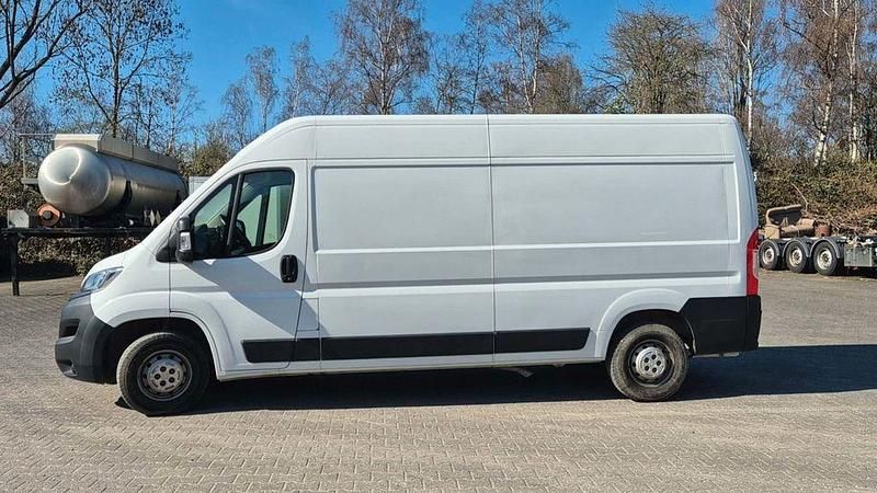 Gebraucht Opel Movano 165 PS (121 kW) 2024 Schwarz Van