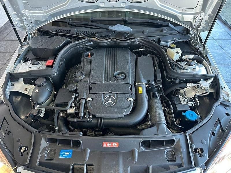 Gebraucht Mercedes C180 156 PS (114 kW) 2011 Iridiumsilber  metalliclack Kombi