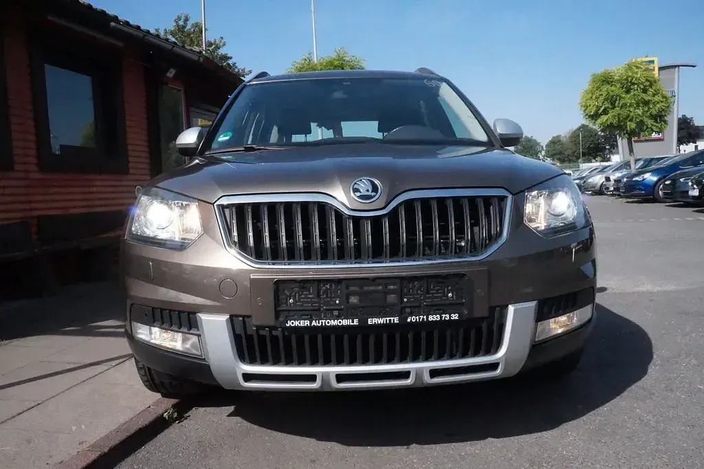 Gebraucht Skoda Yeti 140 PS (102 kW) 2014 Braun SUV