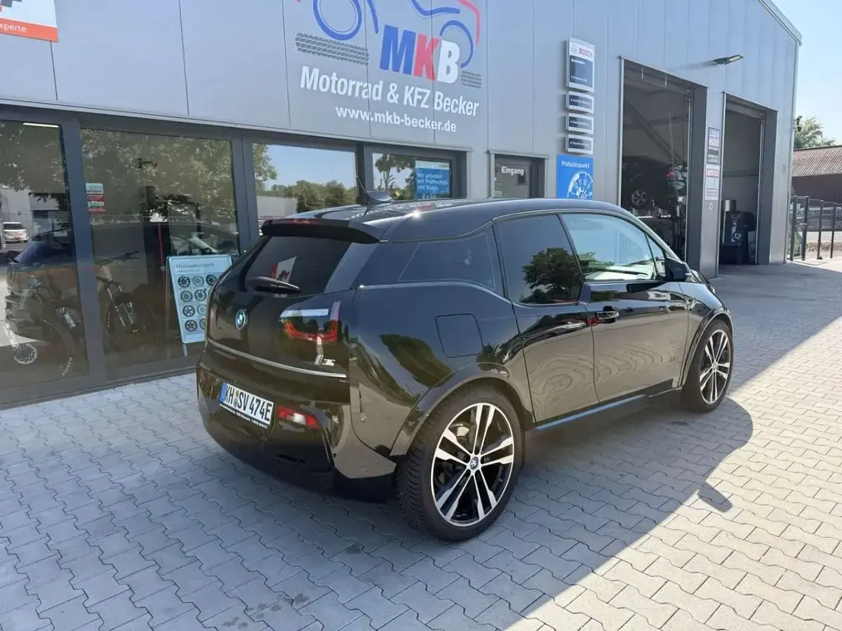 Gebraucht BMW i3 Performance 135 kW (184 PS) 2022 Schwarz Kleinwagen