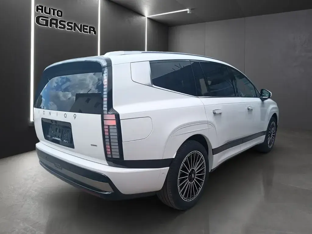 Gebraucht Hyundai Ioniq 9 225 kW (307 PS) 2025 Weiß SUV