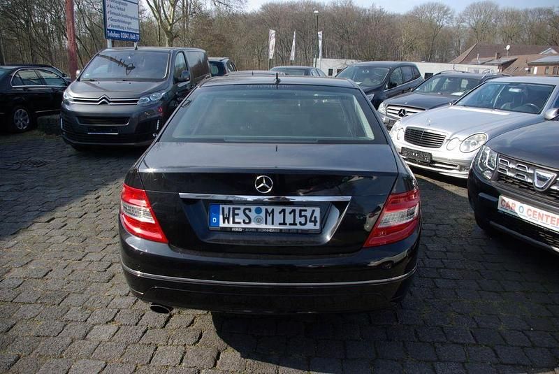 Gebraucht Mercedes C250 204 PS (150 kW) 2011 Schwarz Limousine
