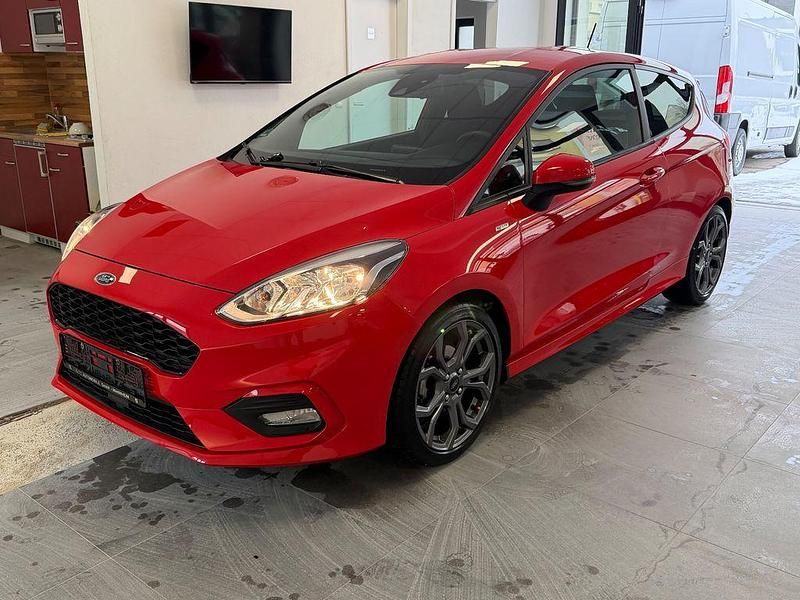 Rot Gebraucht 2018 Ford Fiesta ST-Line Kleinwagen | 9.850 € (Guter Preis) - Bild 1/4