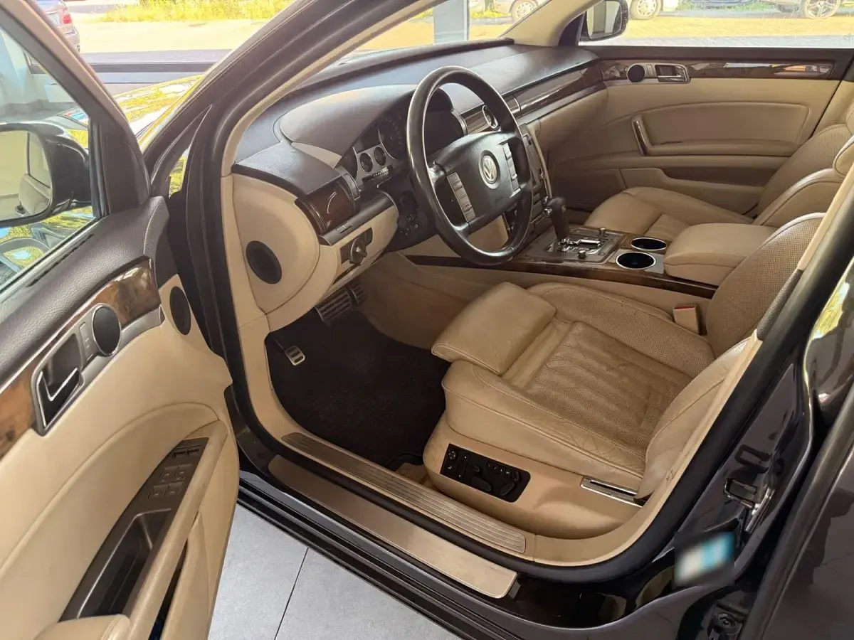 Gebraucht VW Phaeton 239 PS (175 kW) 2009 Limousine