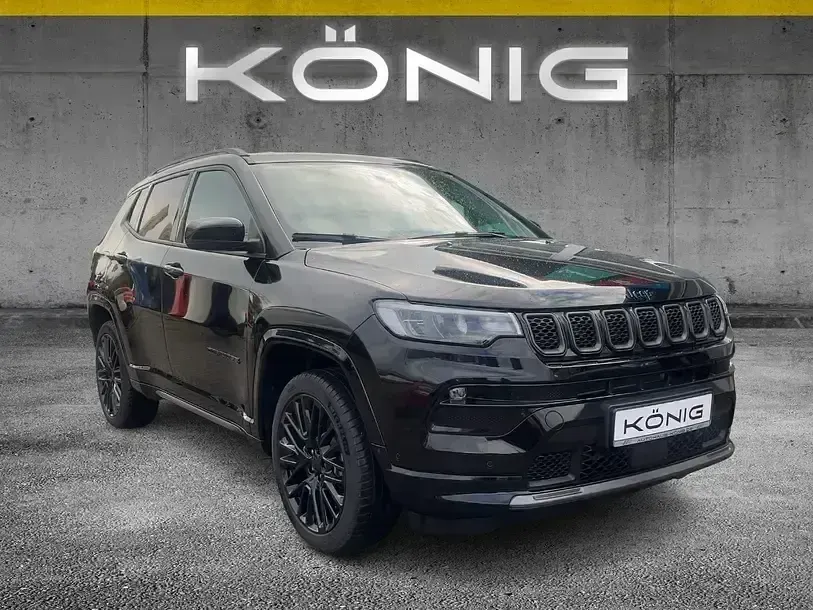Usado Jeep Compass 239 HP (175 kW) 2022 Preto SUV