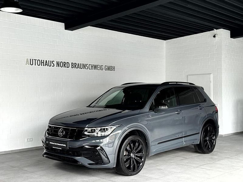 Grau Gebraucht 2022 VW Tiguan R-line SUV | 32.990 € (Fairer Preis) - Bild 1/4