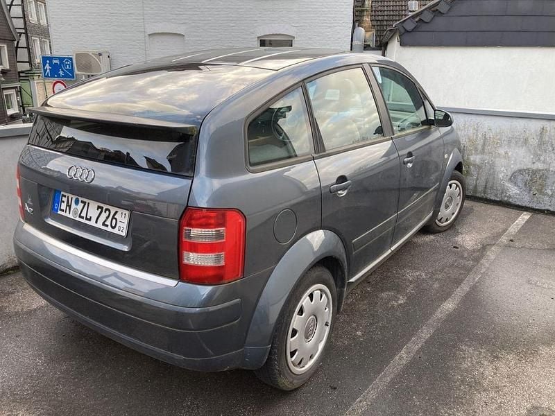 Silber Gebraucht 2001 Audi A2 Kleinwagen | 2.500 € (Guter Preis) - Bild 1/2