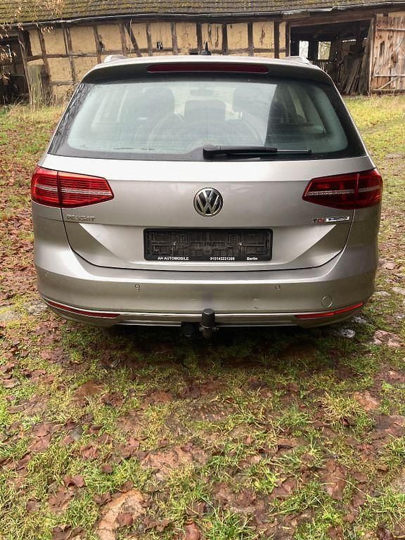 Gebraucht VW Passat Comfortline 190 PS (139 kW) 2015 Grau Limousine