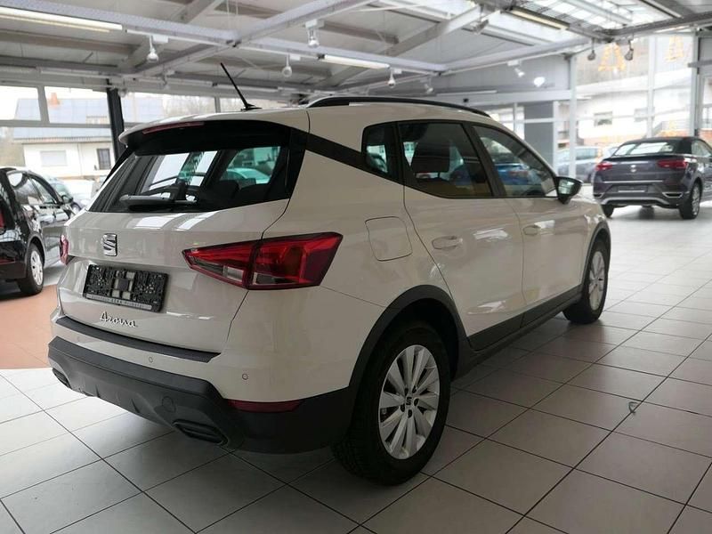 Gebraucht Seat Arona Style 116 PS (85 kW) 2024 "candy" weiss SUV