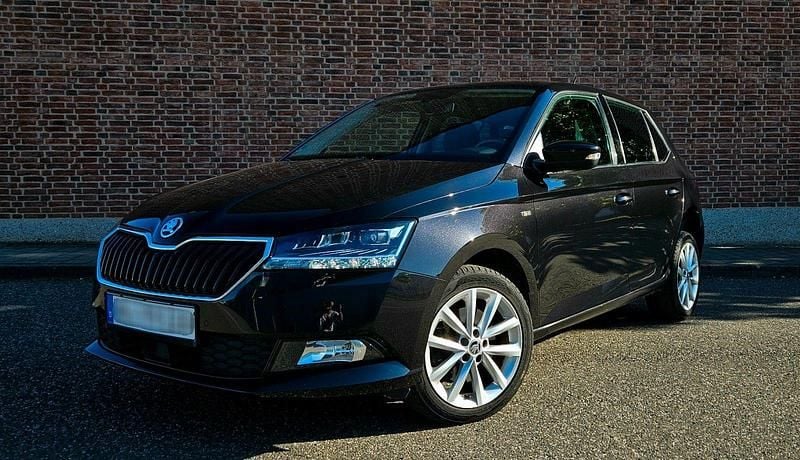 Schwarz Gebraucht 2019 Skoda Fabia Soleil Kleinwagen | 8.500 € (Superpreis) - Bild 1/4