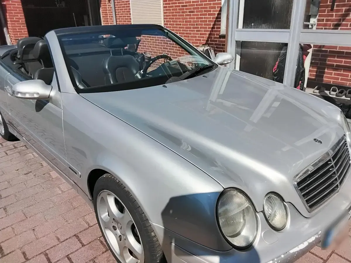 Gebraucht Mercedes CLK320 218 PS (160 kW) 2003 Silber Cabrio