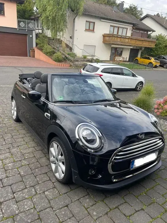 Gebraucht Mini Cooper 136 PS (100 kW) 2019 Schwarz Kleinwagen