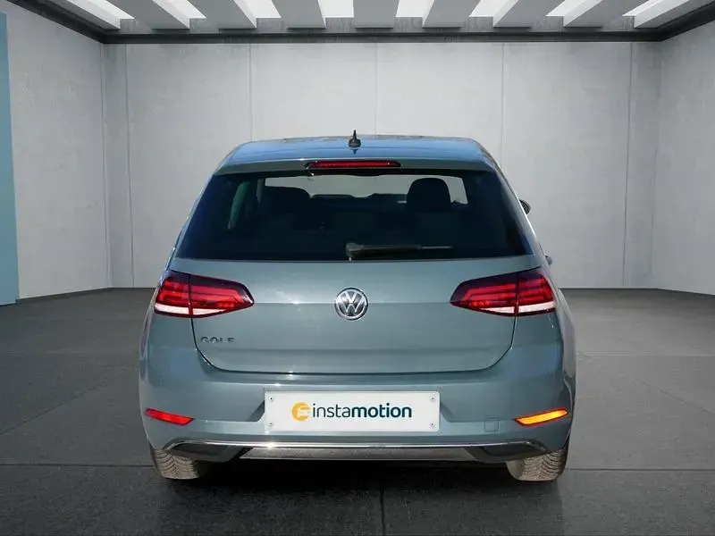 Gebraucht VW Golf VII 116 PS (85 kW) 2019 Blau Kleinwagen