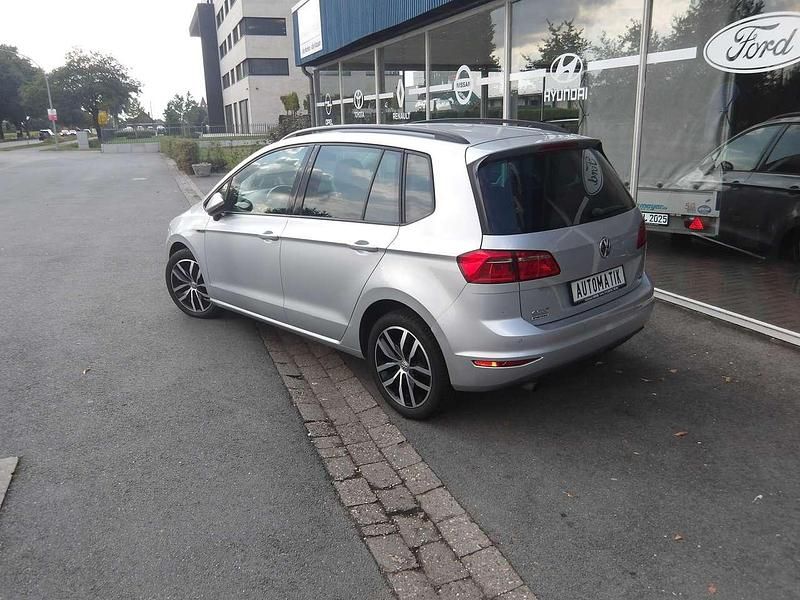 Gebraucht VW Golf VII LOUNGE 110 PS (80 kW) 2015 Silber (metallic) Kombi