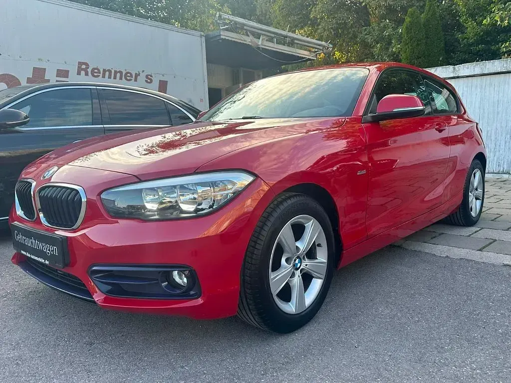Gebraucht BMW 118 Sport Line 136 PS (100 kW) 2015 Rot Kleinwagen