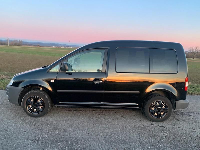 Gebraucht VW Caddy 75 PS (55 kW) 2010 Schwarz Van / Kleinbus