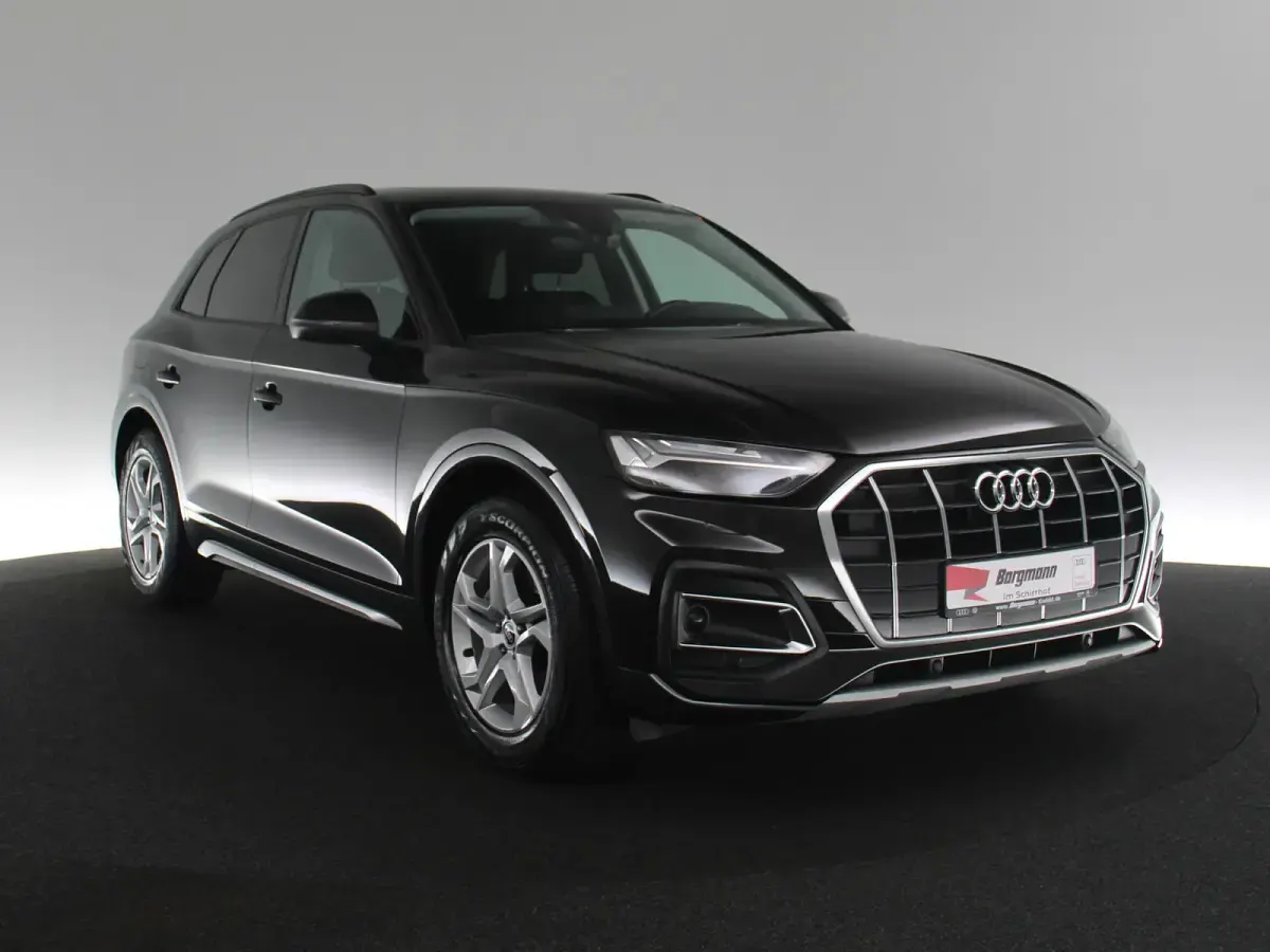 Gebraucht Audi Q5 Advanced 163 PS (119 kW) 2022 Schwarz / mythosschwarz SUV