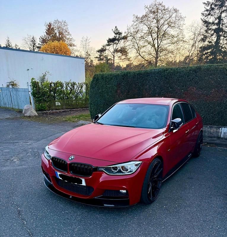 Rot Gebraucht 2013 BMW 335 Performance Limousine | 21.999 € (Fairer Preis) - Bild 1/4