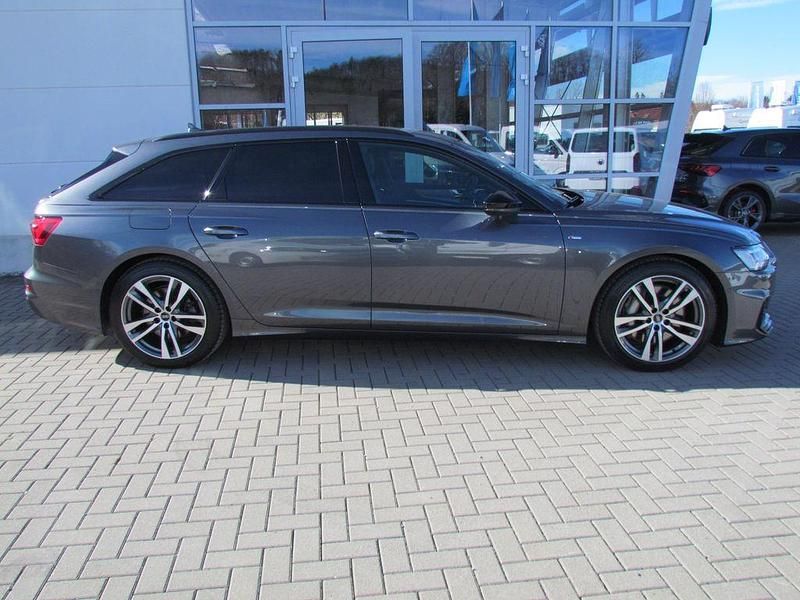 Gebraucht Audi A6 S-Line 299 PS (219 kW) 2022 Grau Kombi